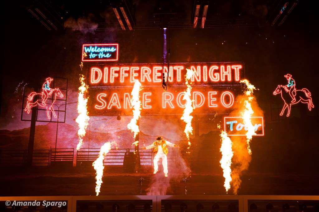 Bailey Zimmerman Brings Big Country Energy to&nbsp;Pittsburgh