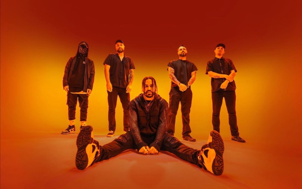 VRSTY Share “dear whoever” Video — WATCH // New Album “ícon” Out 10/23